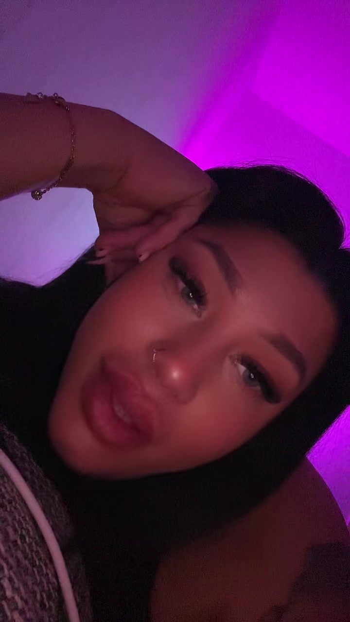 @🖤