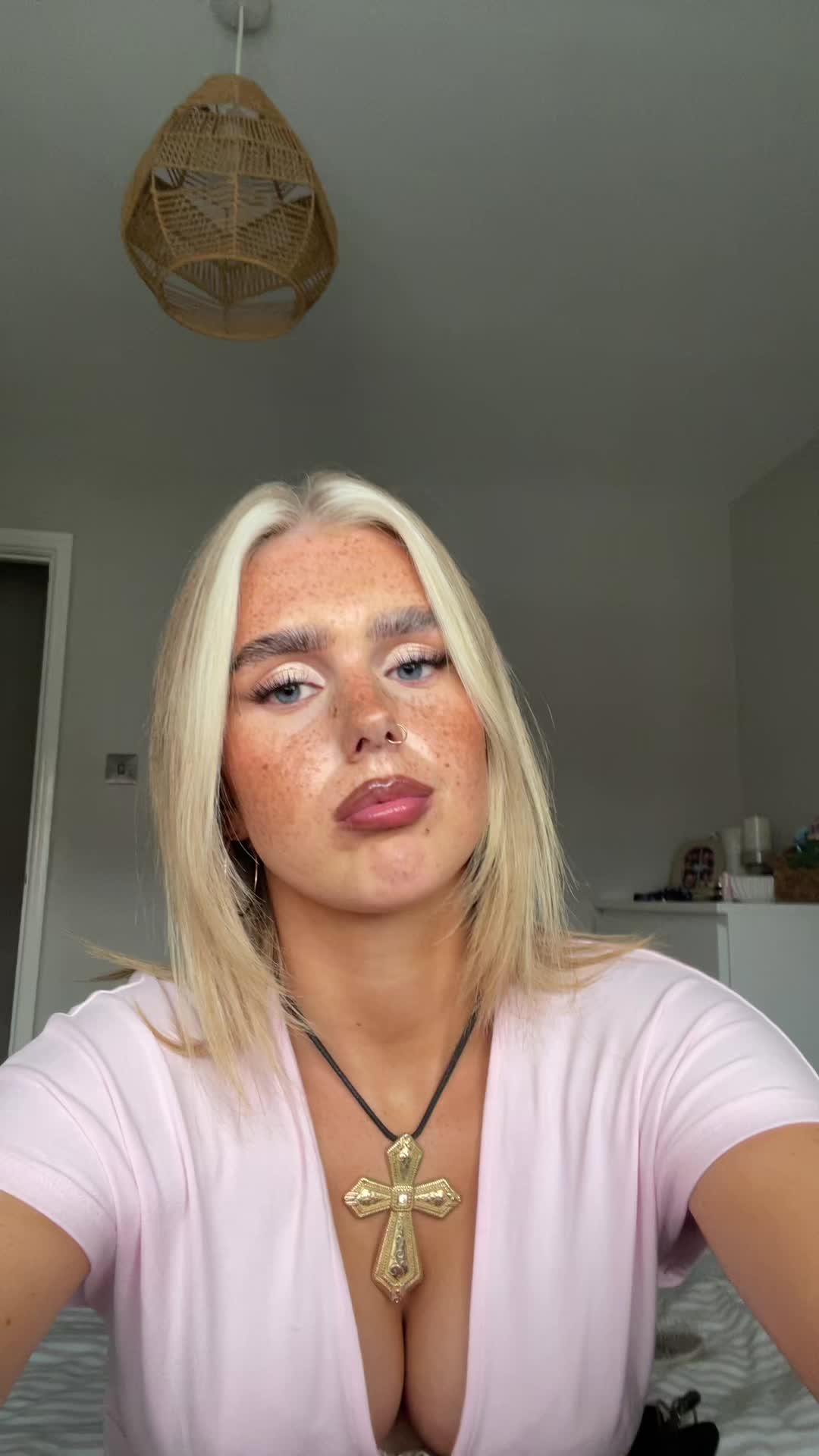 @scarlettduggan_