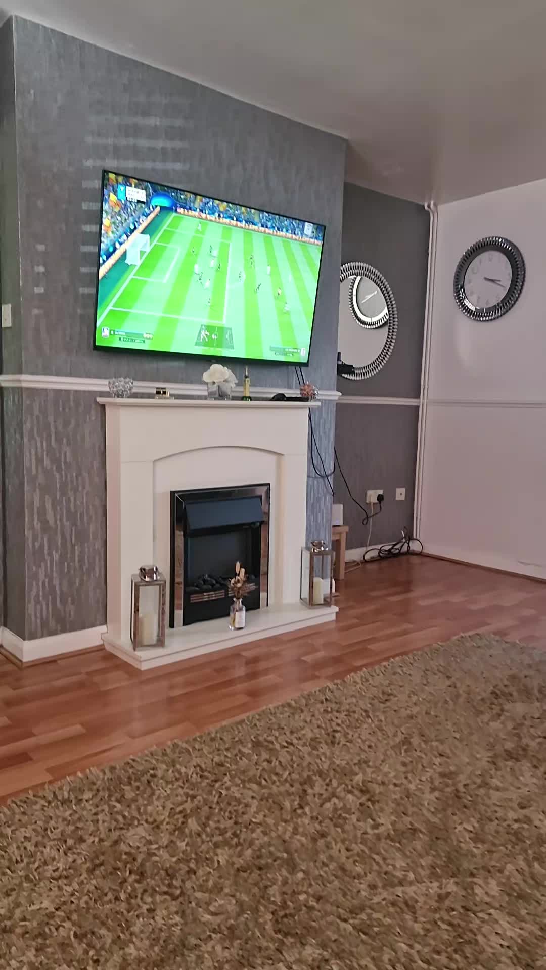 @𝑺𝒕𝒂𝒓 𝒒𝒖𝒆𝒆𝒏 🇬🇧