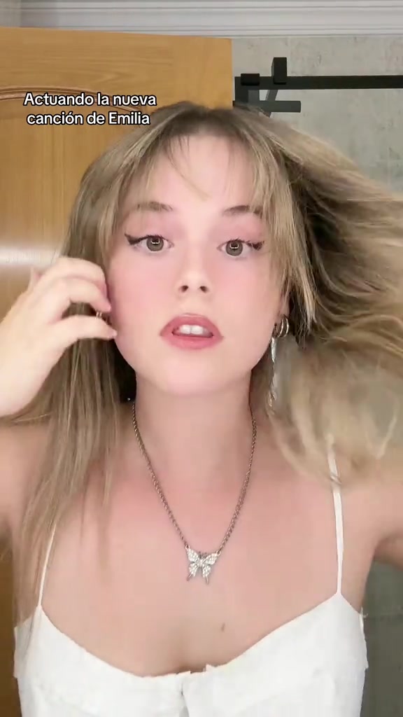 @lennasanch
