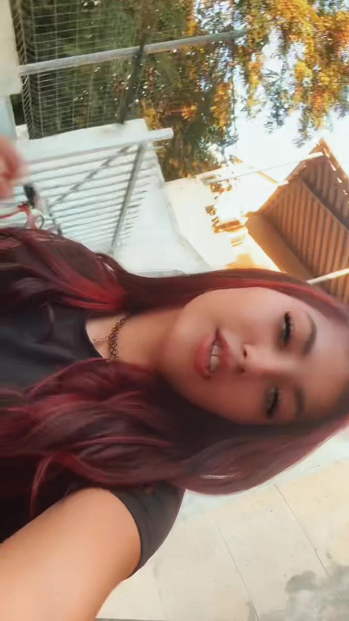 @🖤