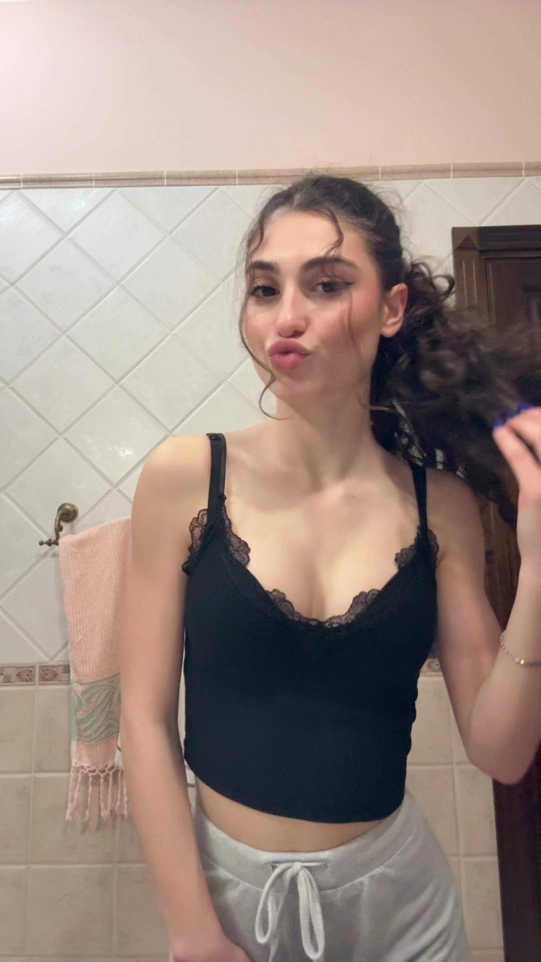@𝑴𝑰𝑹𝑰𝑨𝑴