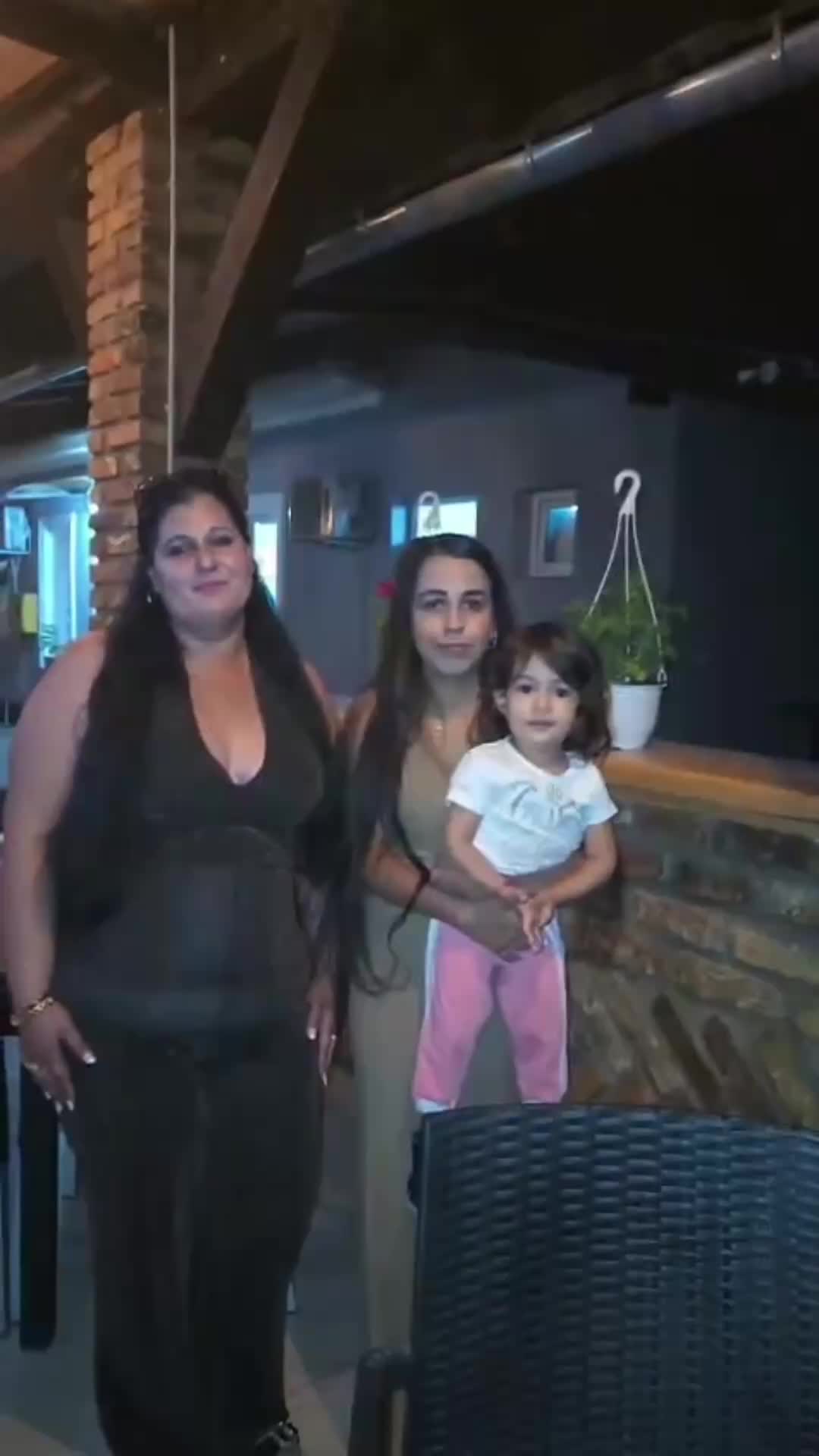 @👄