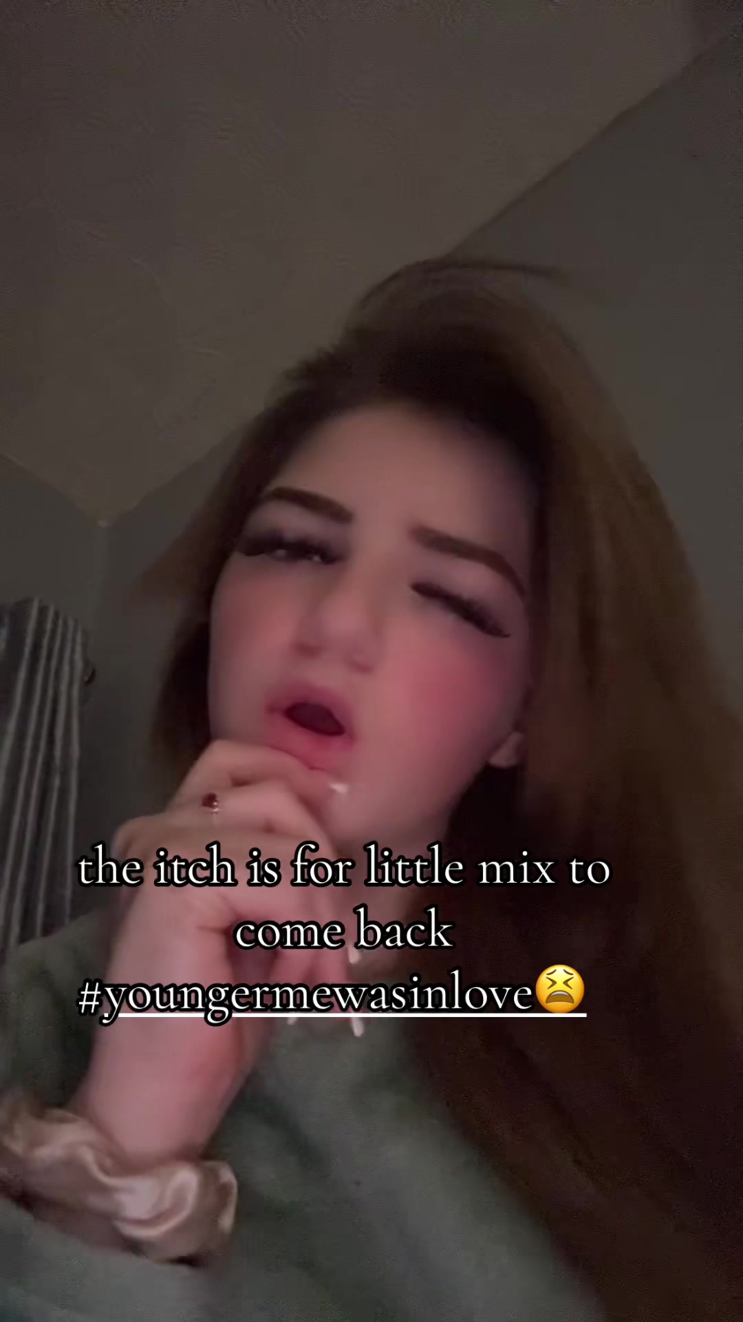 @𝓗𝓸𝓵𝓵𝔂.𝓝🫶🏼✨🤍