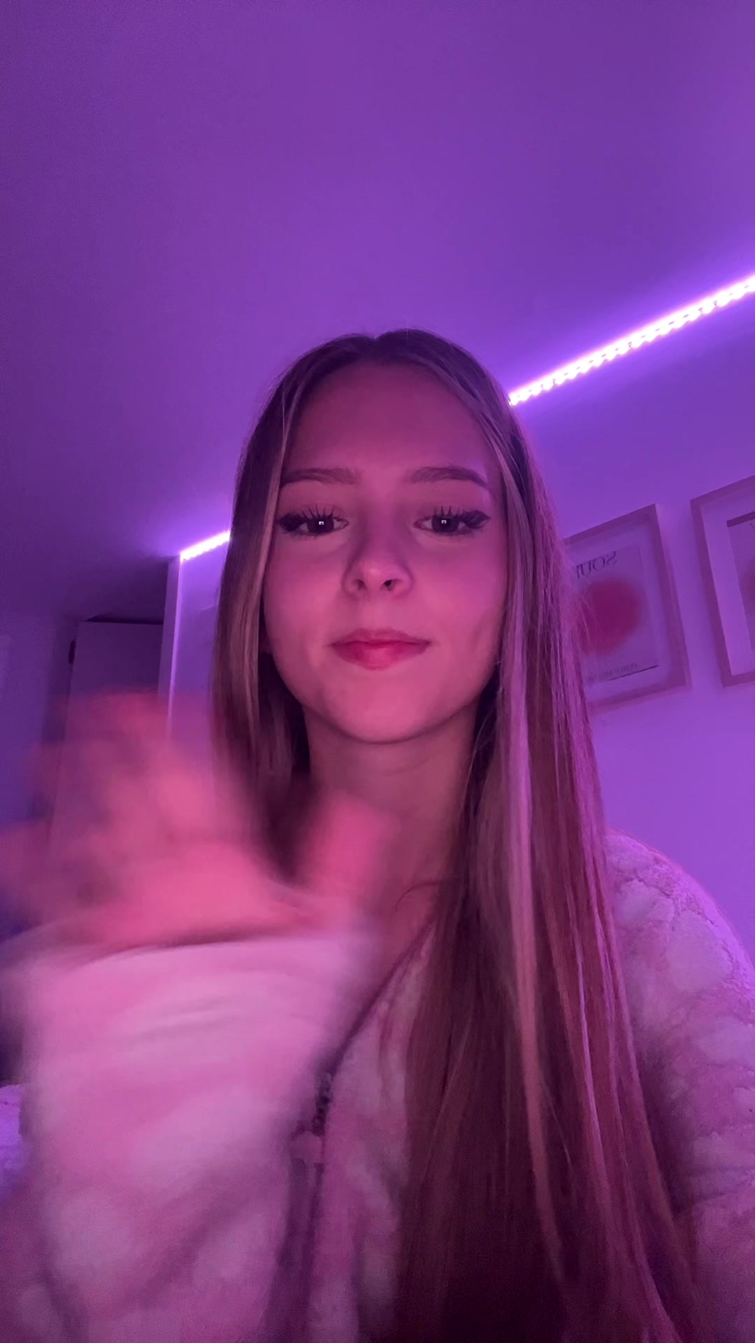@𝒍𝒐𝒓𝒆