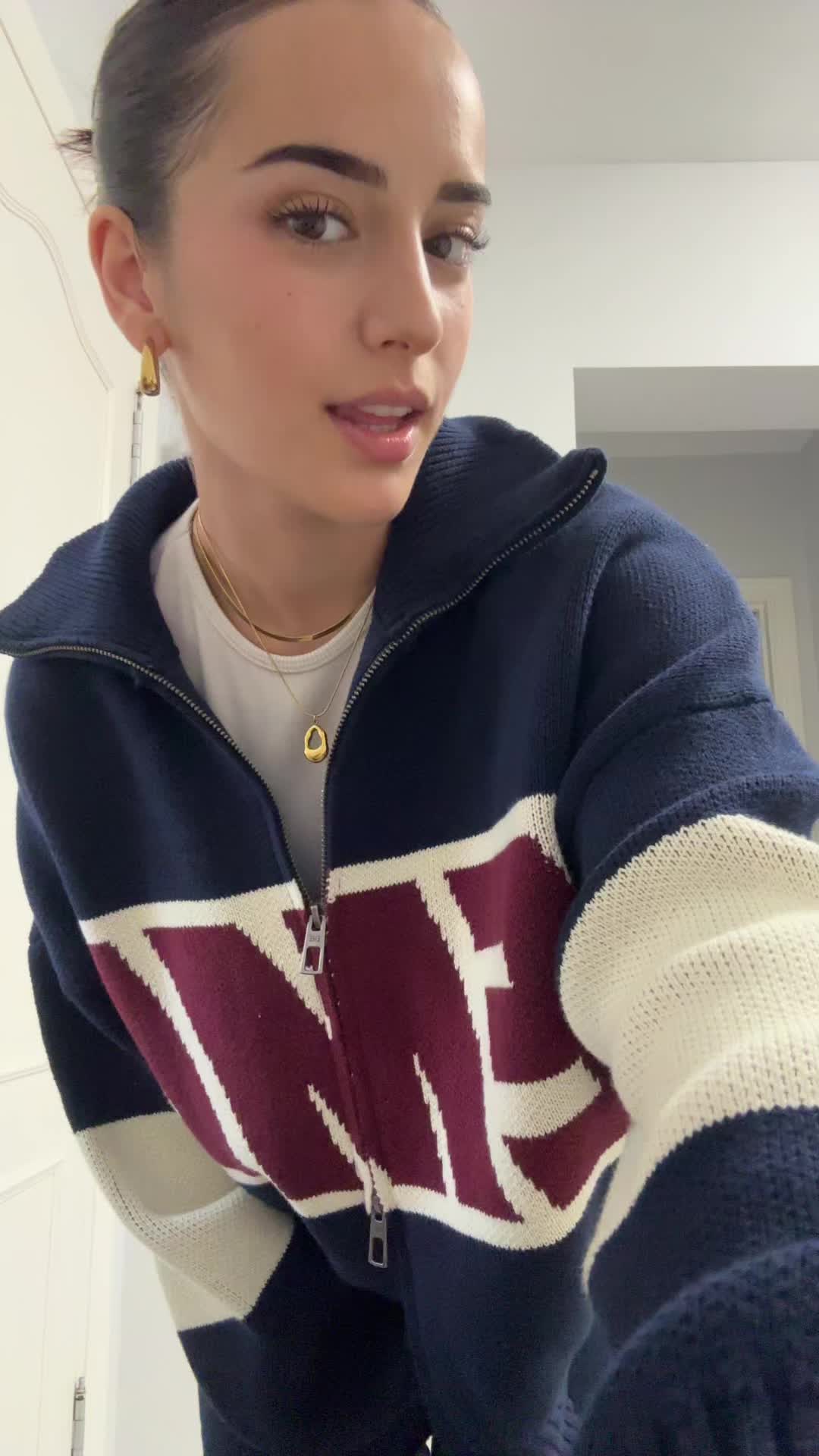 @ᴇᴠᴀ ᴘᴇʀᴇᴢ