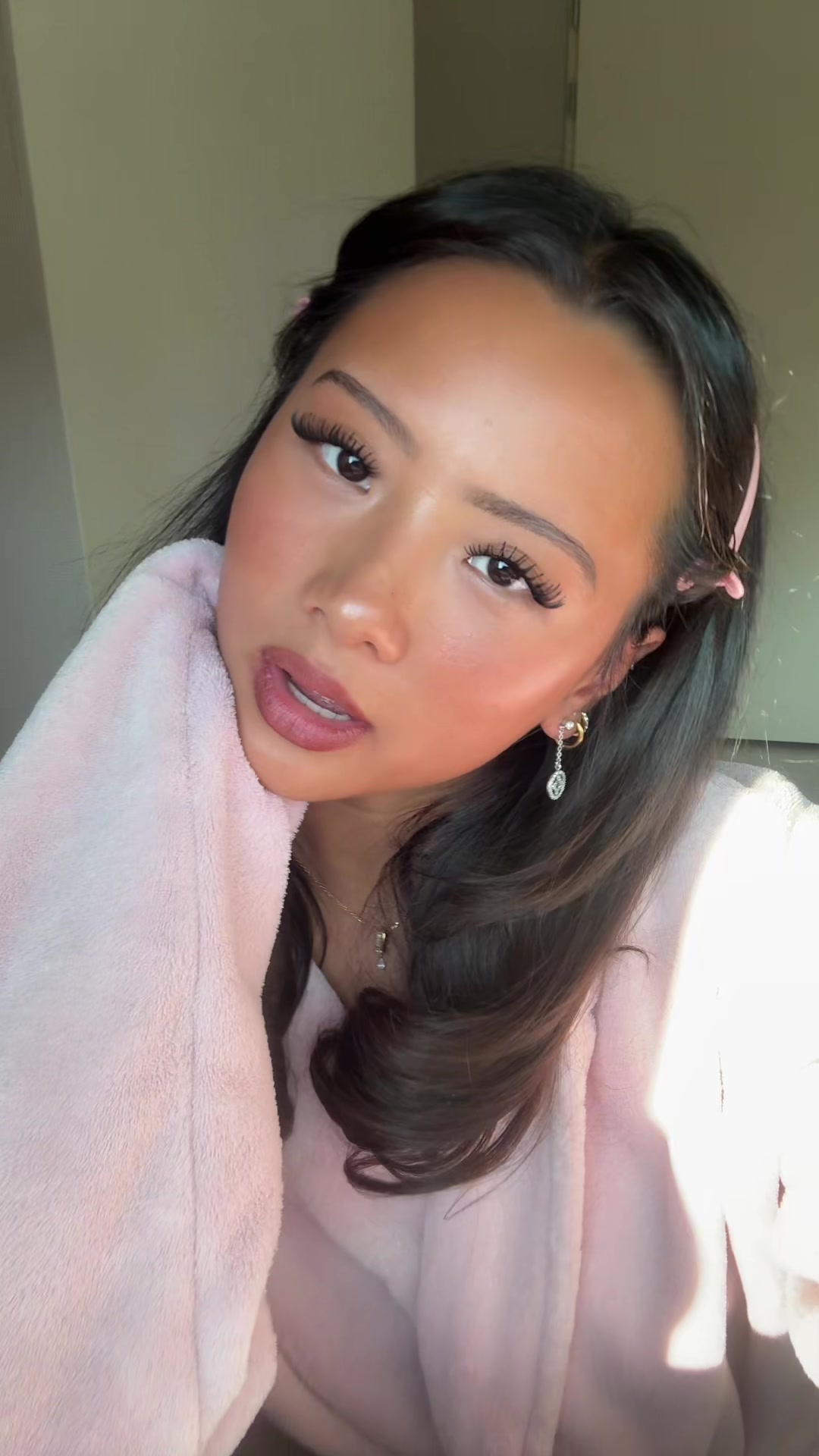 @u