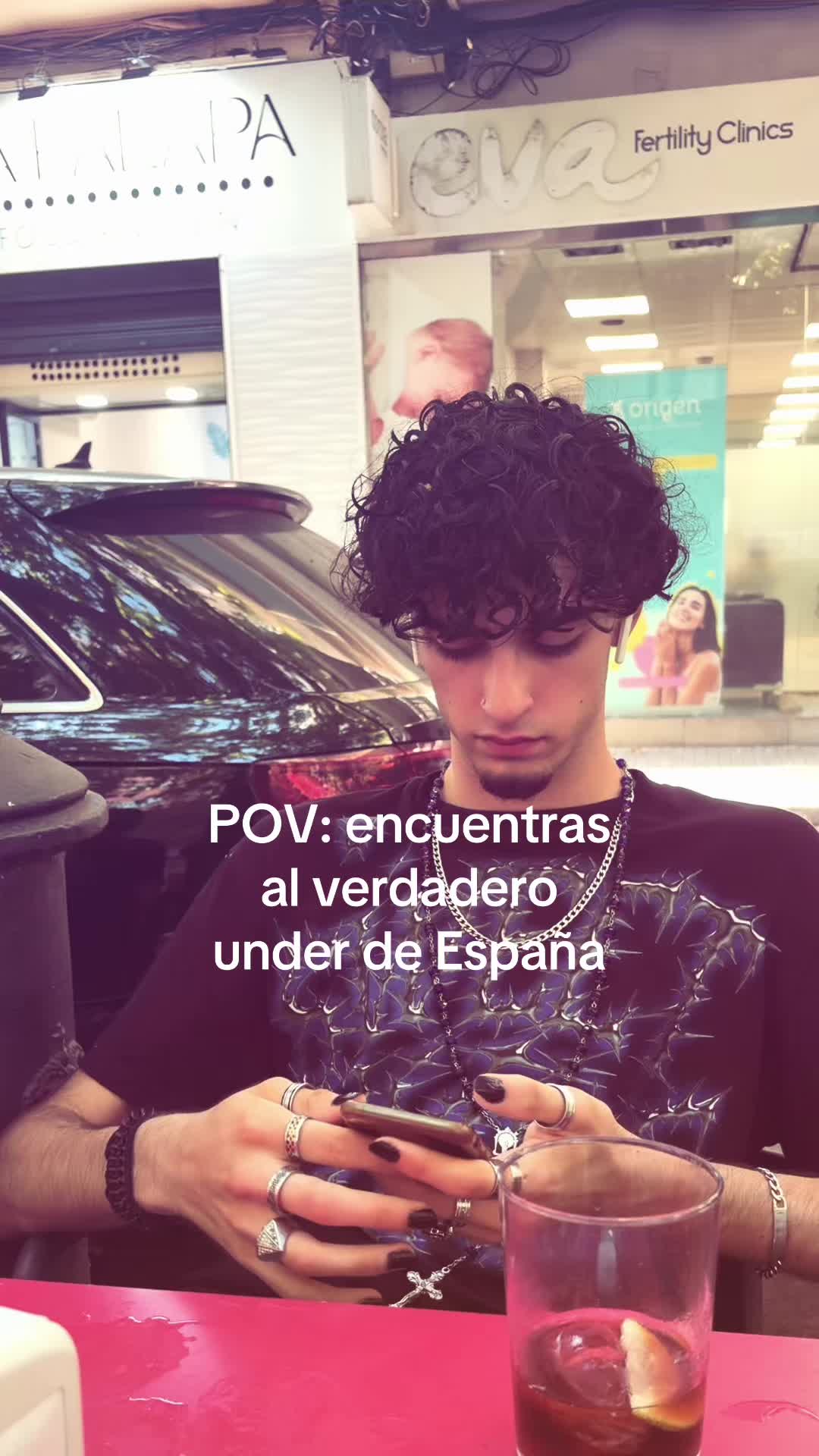 @𝒢