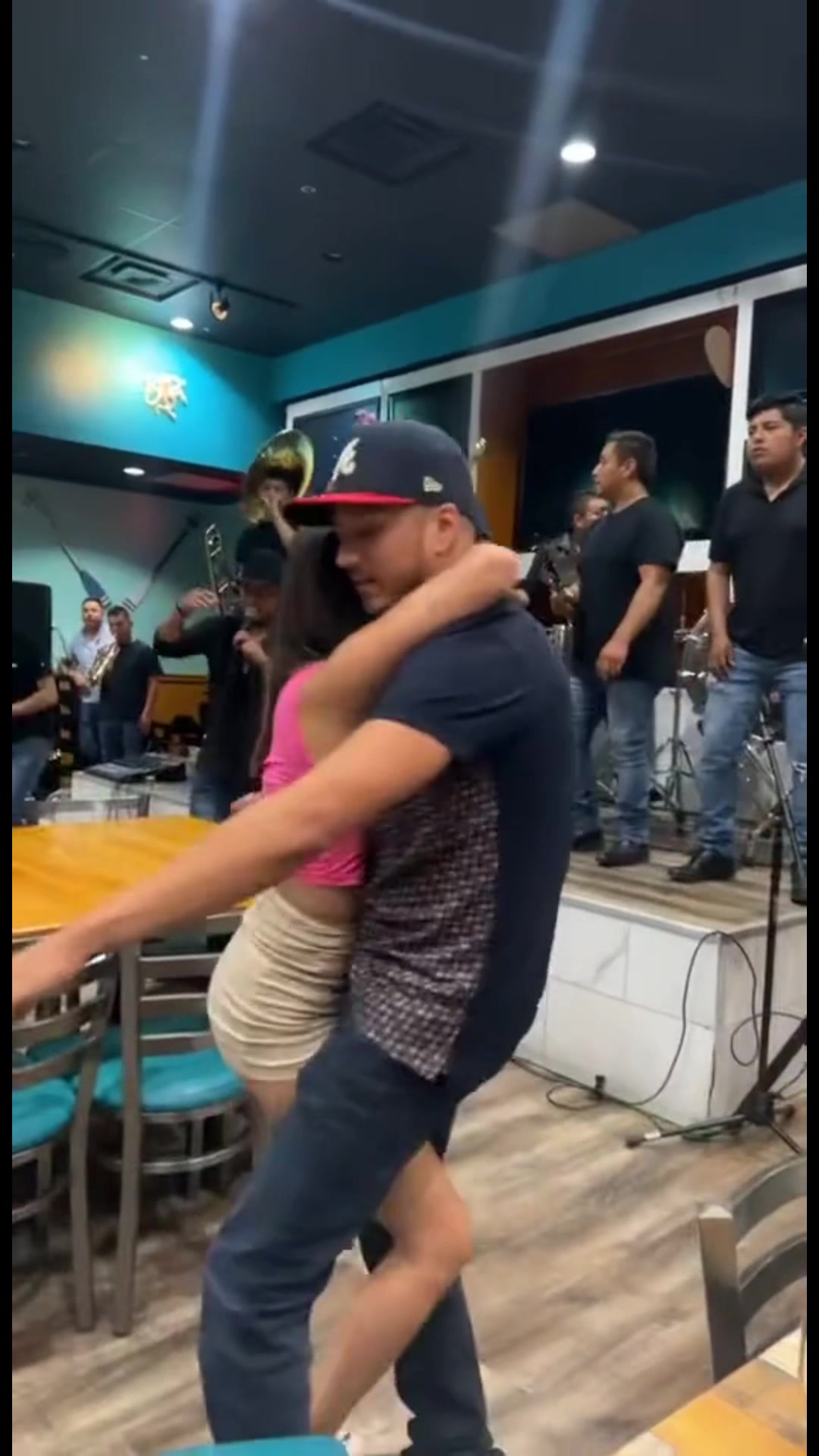 @El Parrandero BAlLES💃🕺🏻