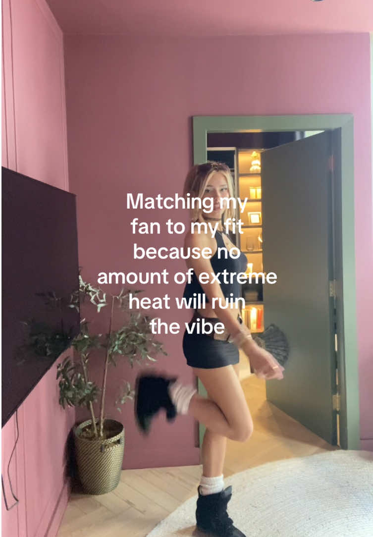 @𝙹𝚞𝚕𝚎𝚜 𝚁𝚑𝚘𝚍𝚎𝚜🦢