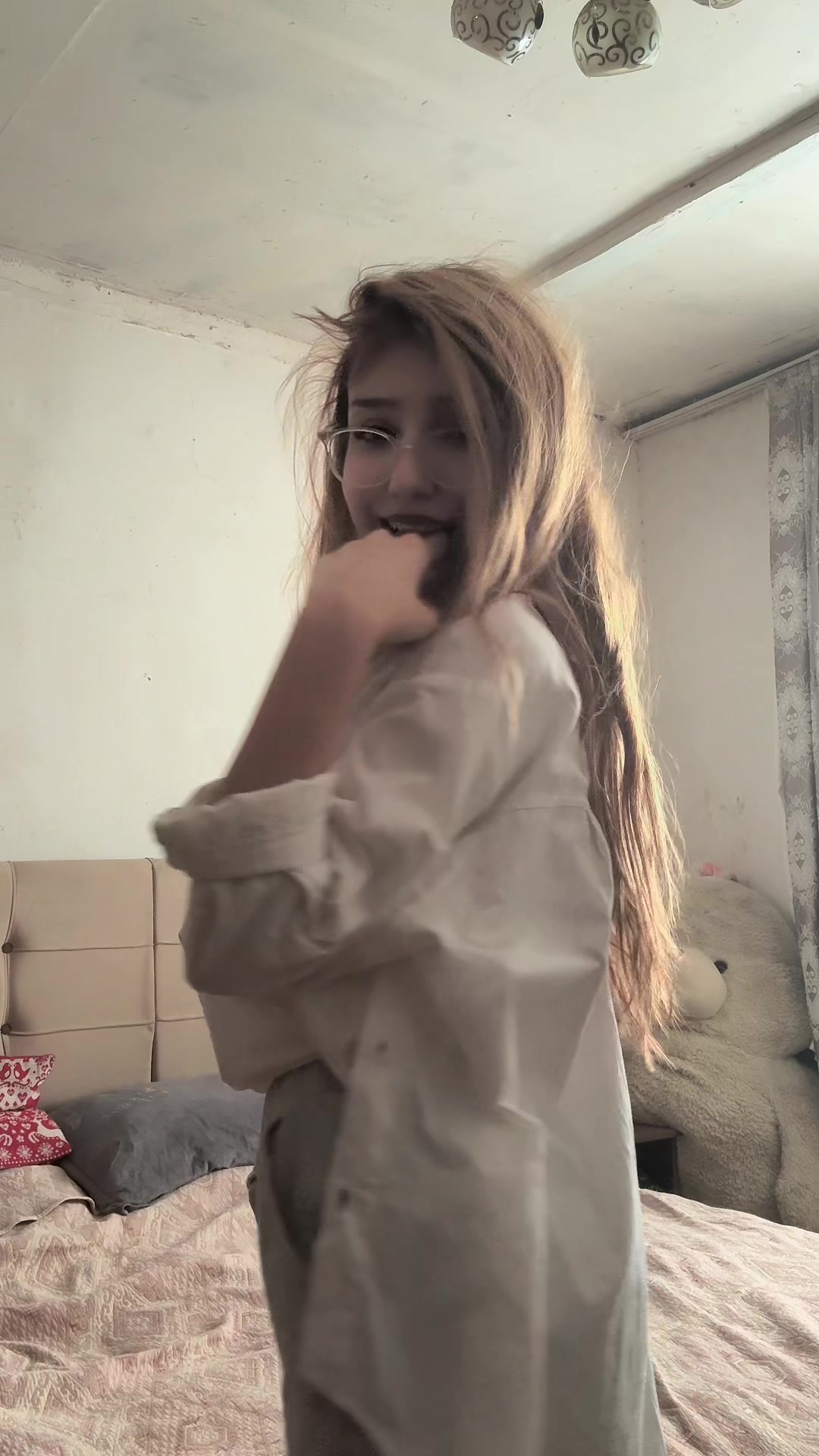 @howmanyholic