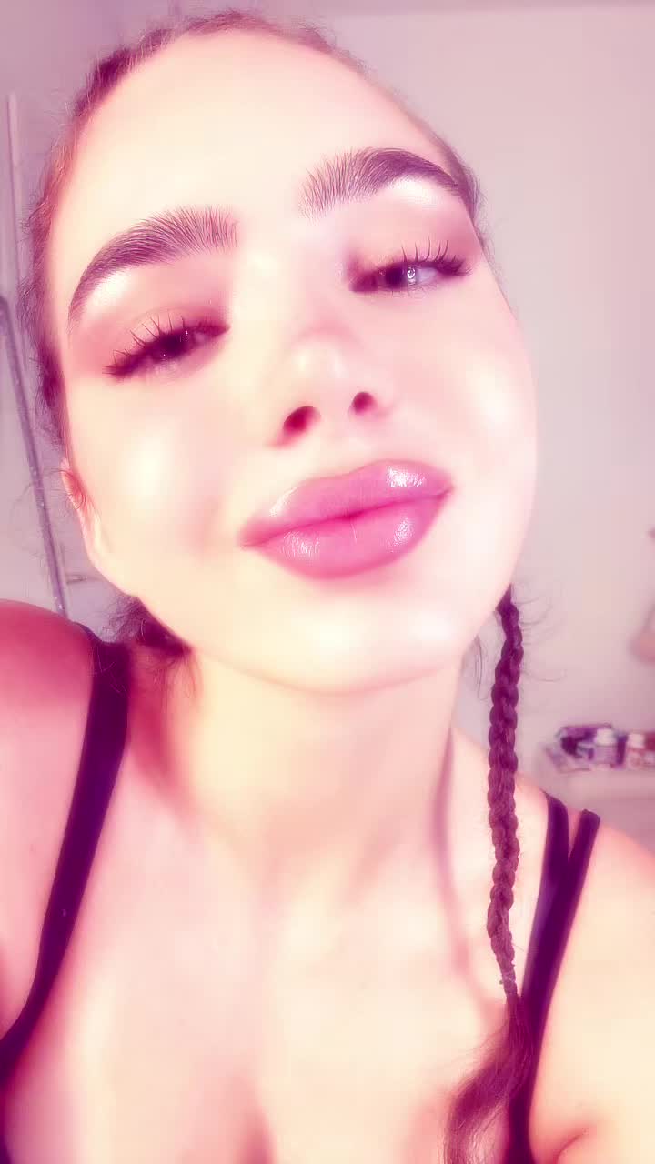 @Laura