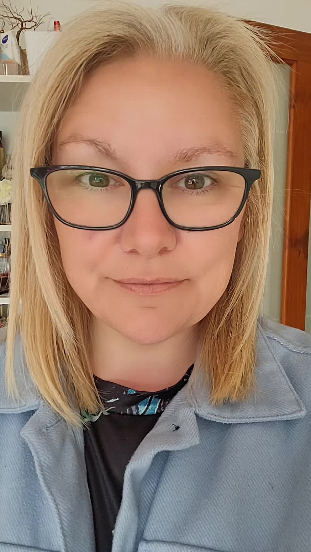 @EmmaWilcox🇬🇧🏴