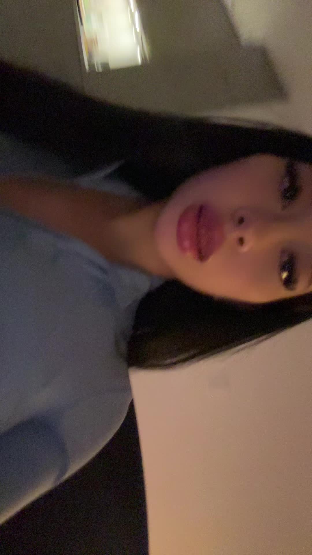 @anni