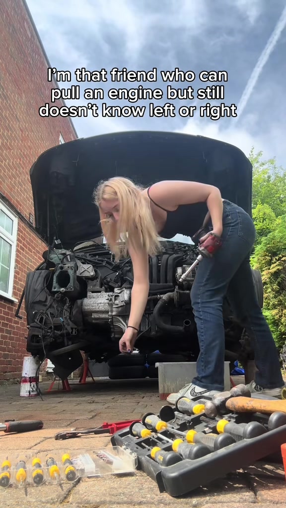 @carswithjessi