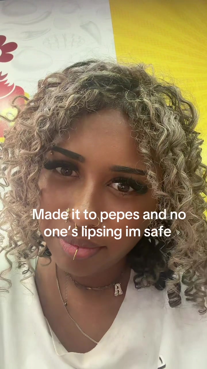 @nicole