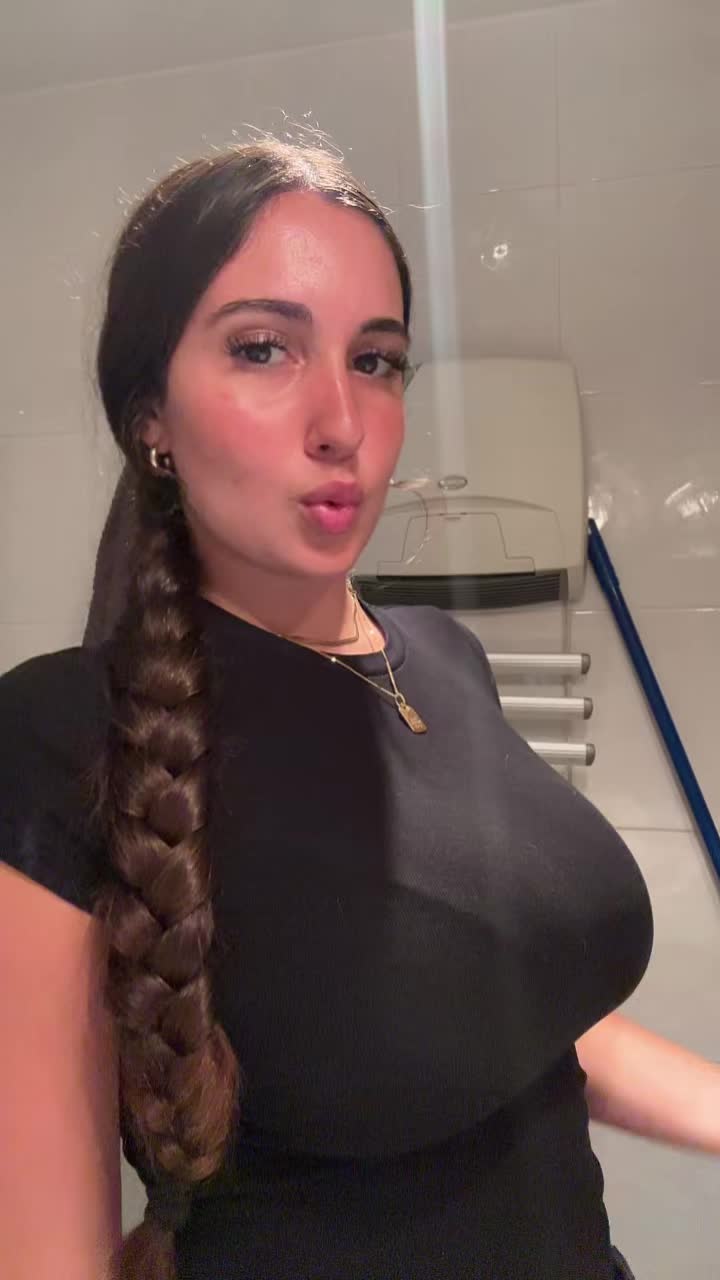 @kskkssksksjsks