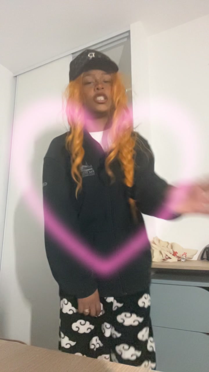 @Lovaaaa