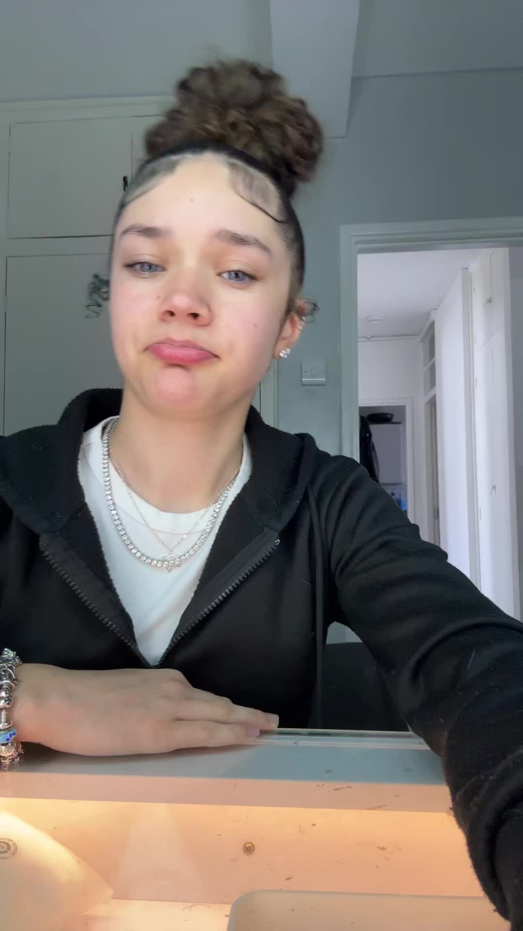 @n&iacute;cole💙🫧
