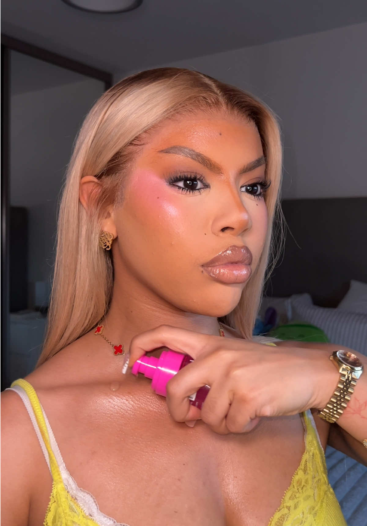 @inezblanchettee