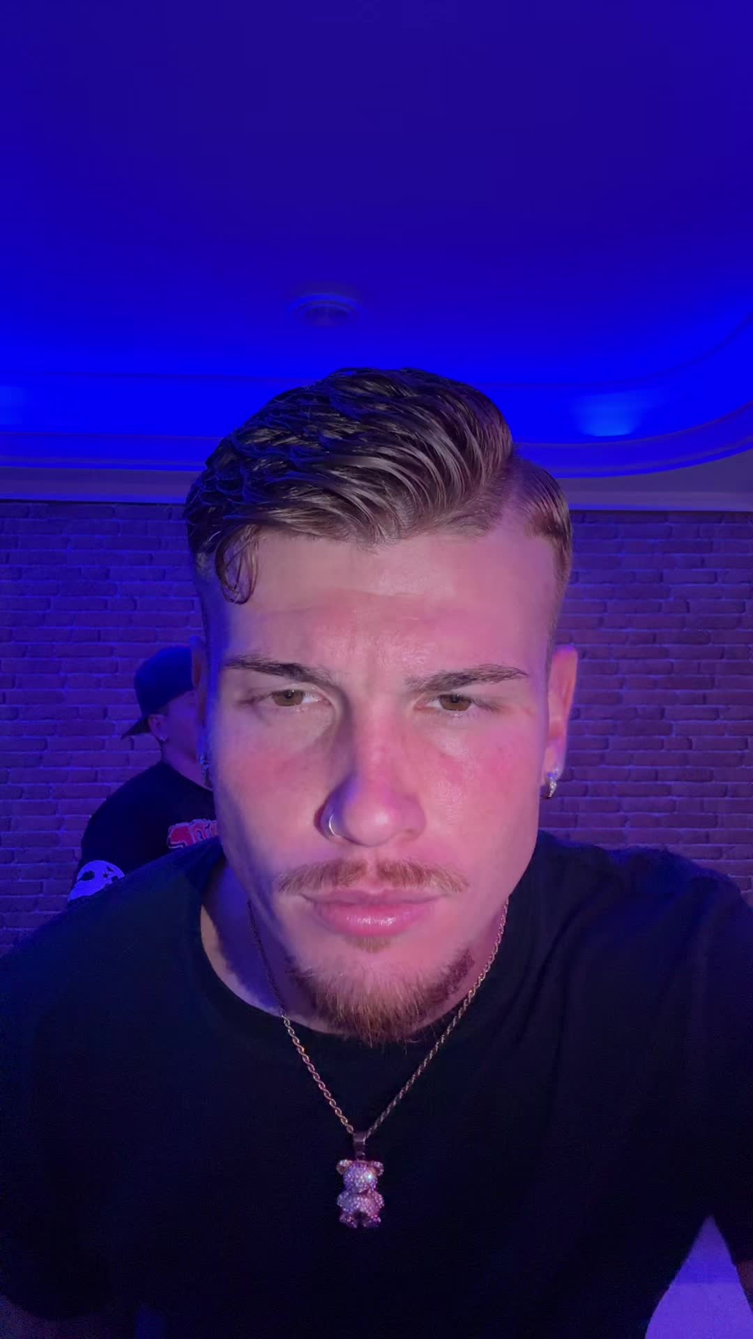 @Adrianpeli💤