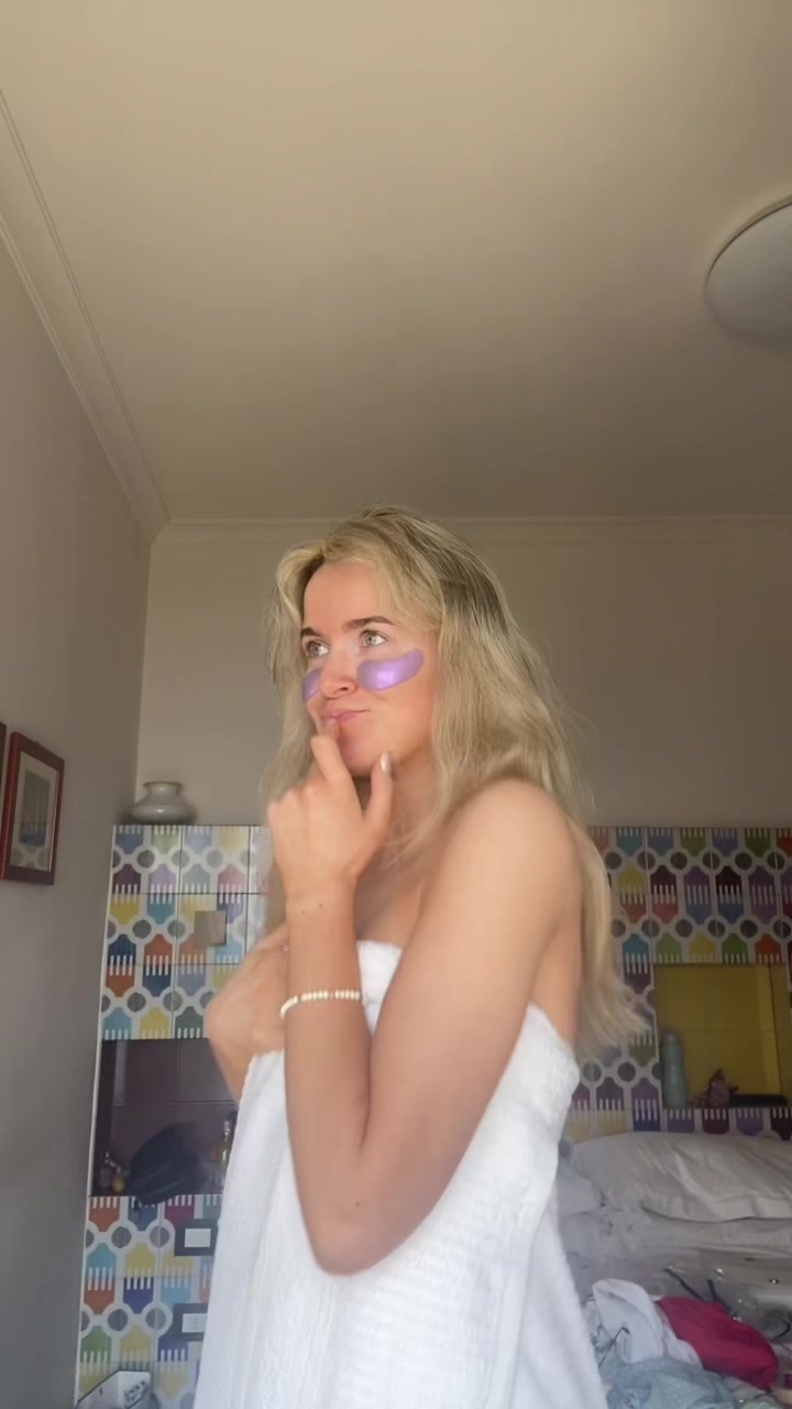 @Ellen Reidy