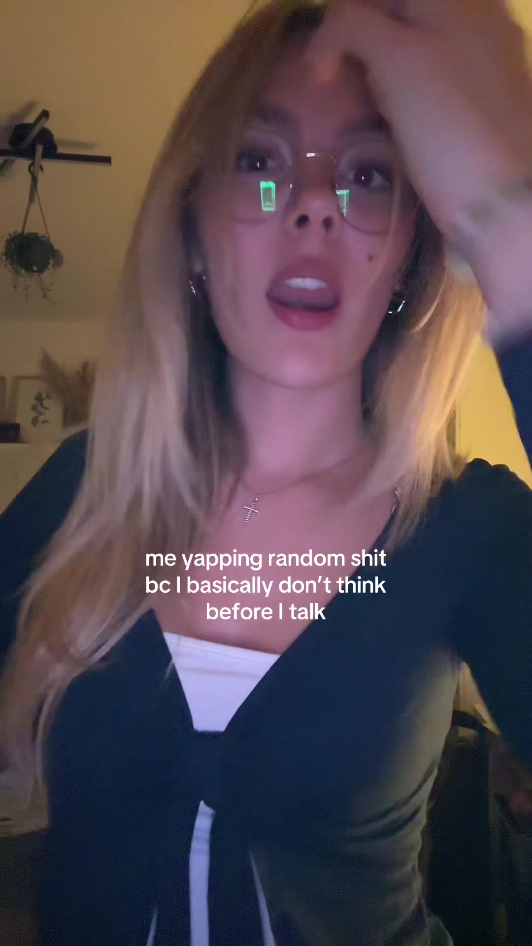 @leona