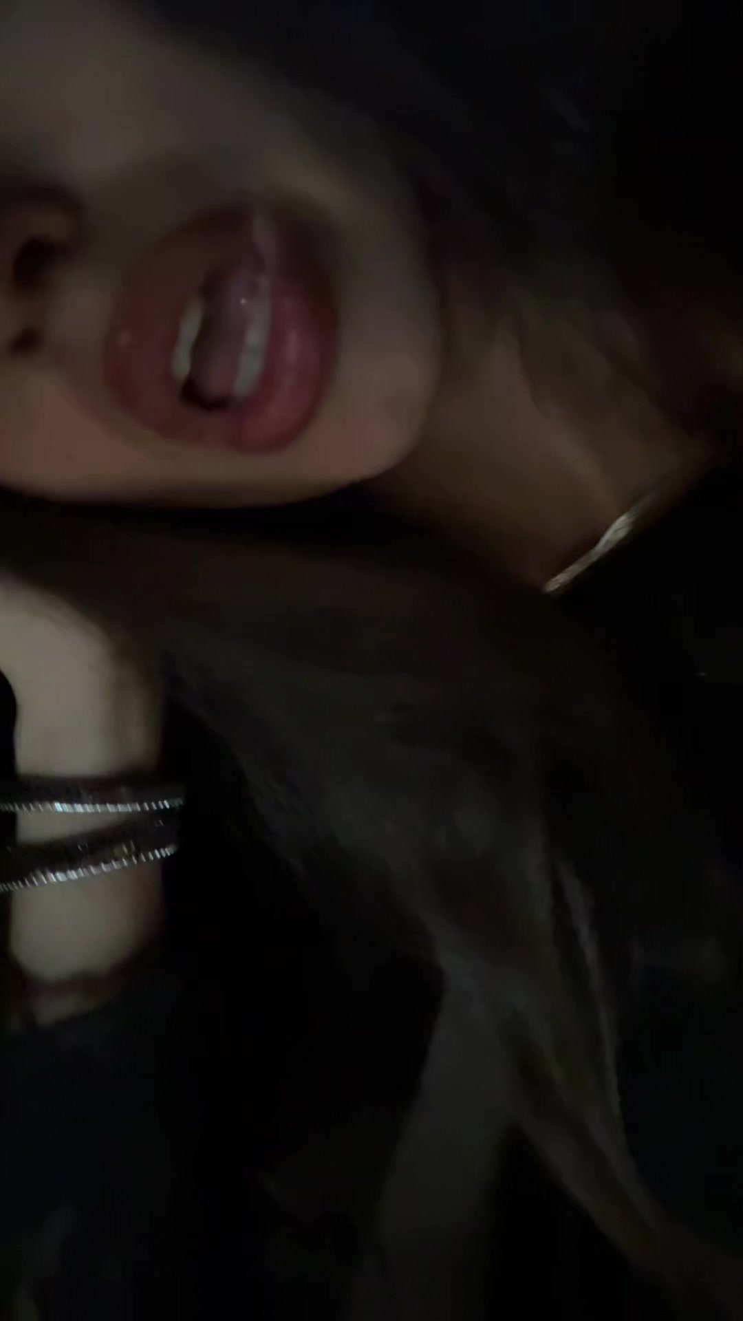 @✰ngie🦇