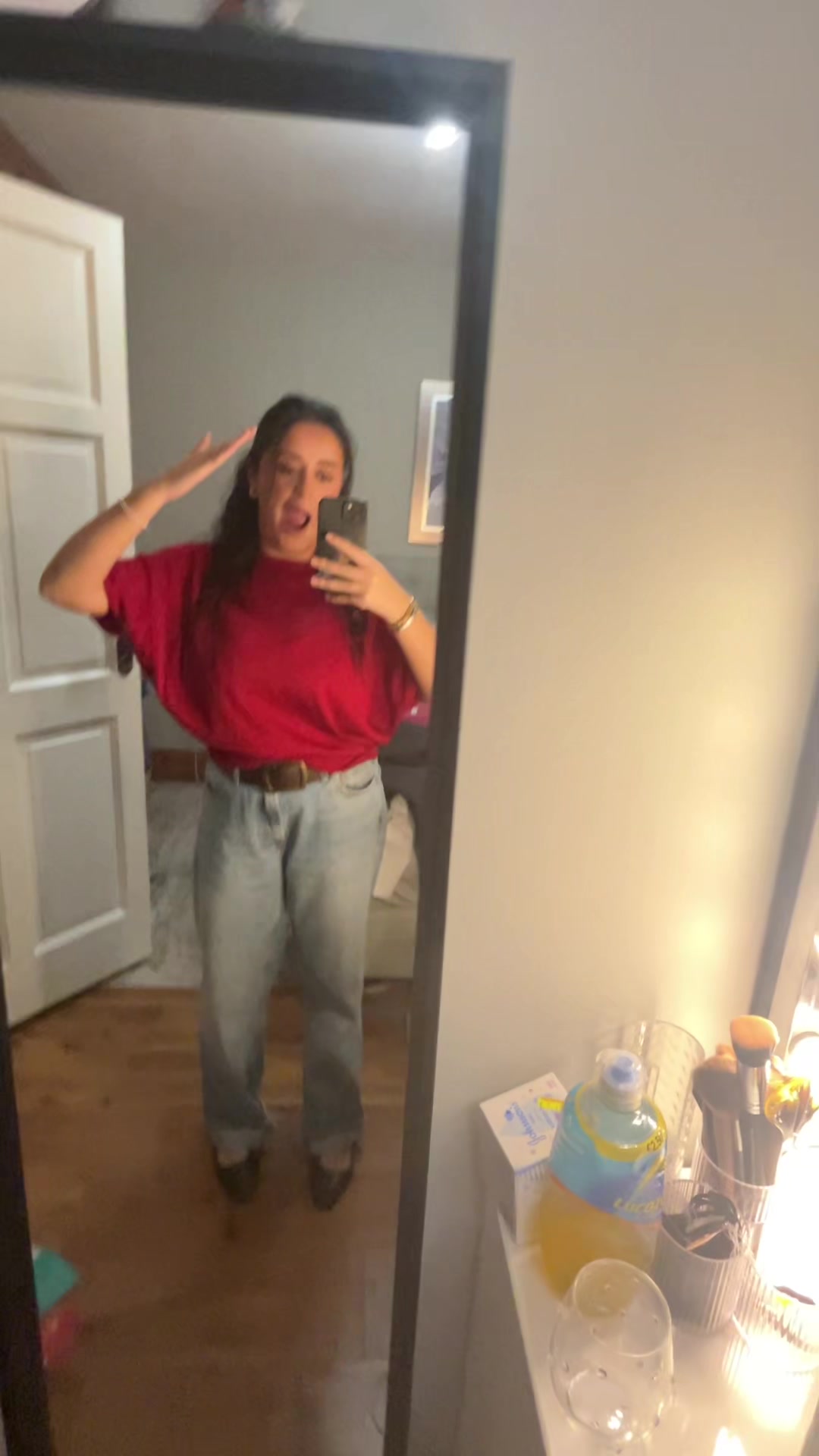 @isabella