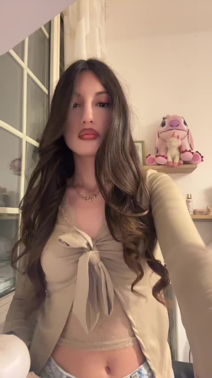 @Sofia🖤