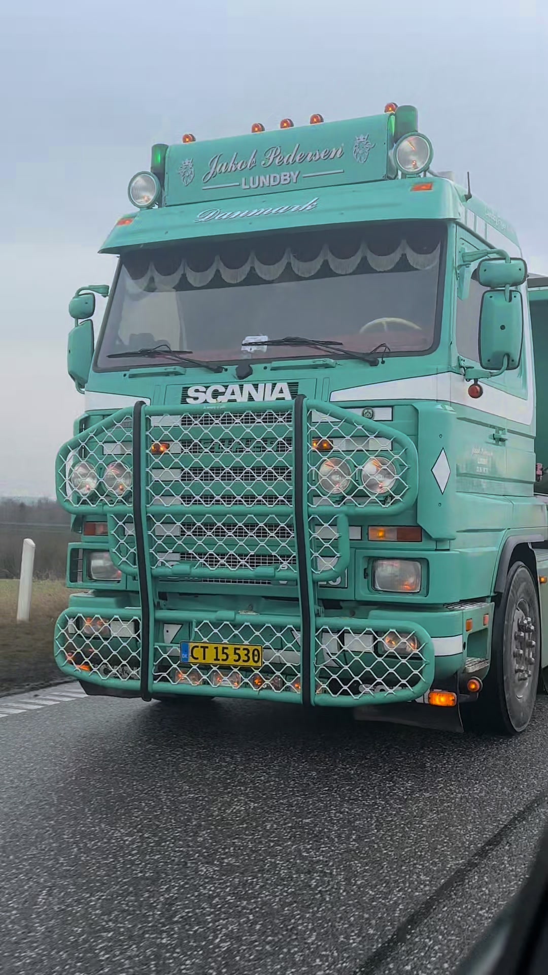 @LV’s TRUCKPHOTO