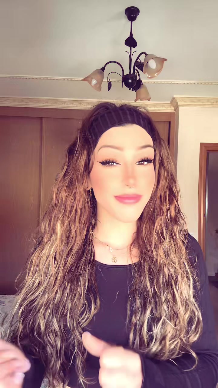@Naomi Ocaña