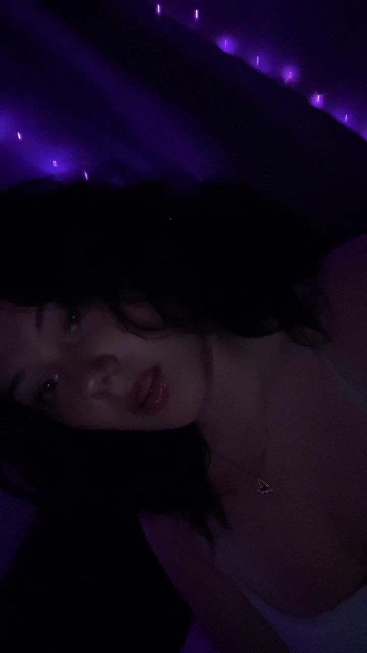 @JustaContentHouse
