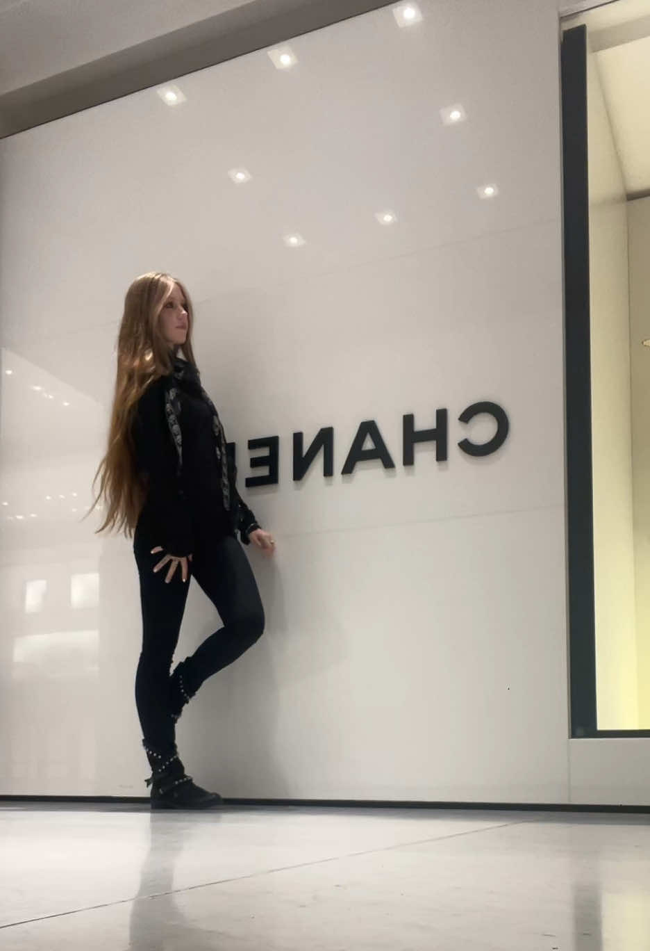 @anya