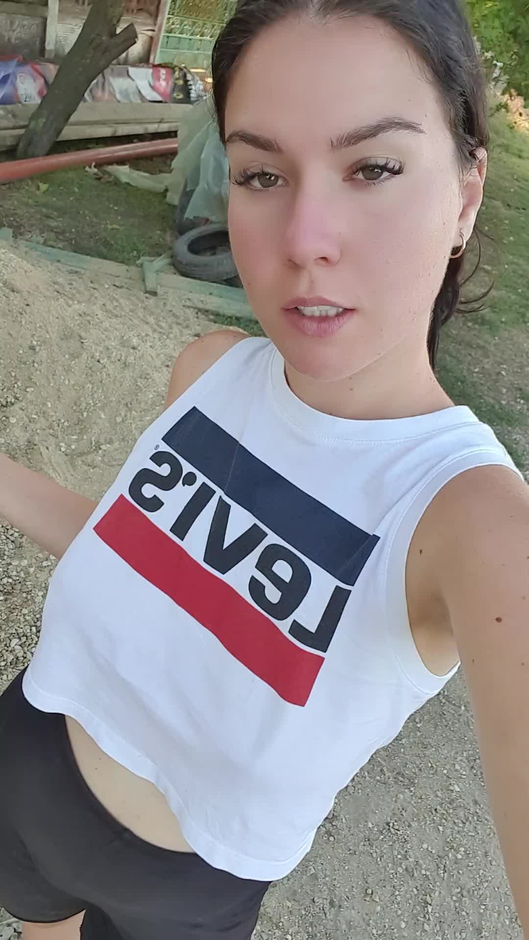@Denisa