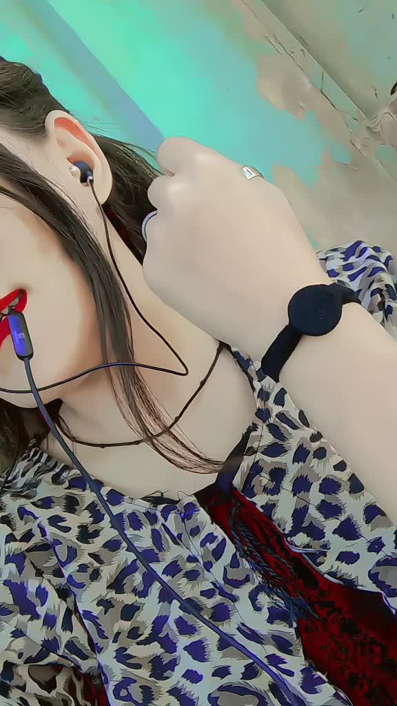 @༺ 🍁𝑬𝒚𝒆𝒔 𝒒𝒖𝒆𝒆𝒏🍁 ༻