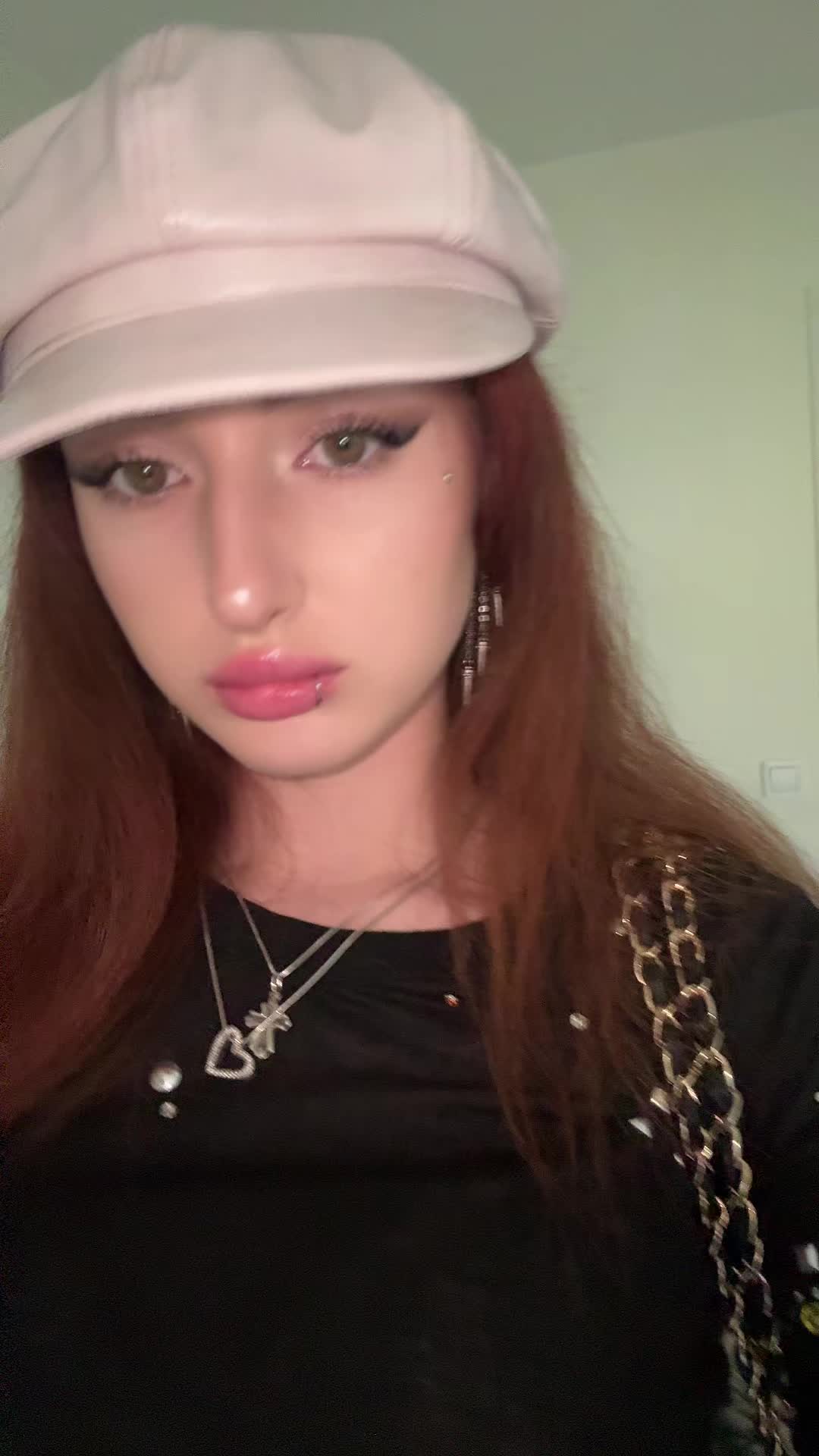 @кисуня 💞