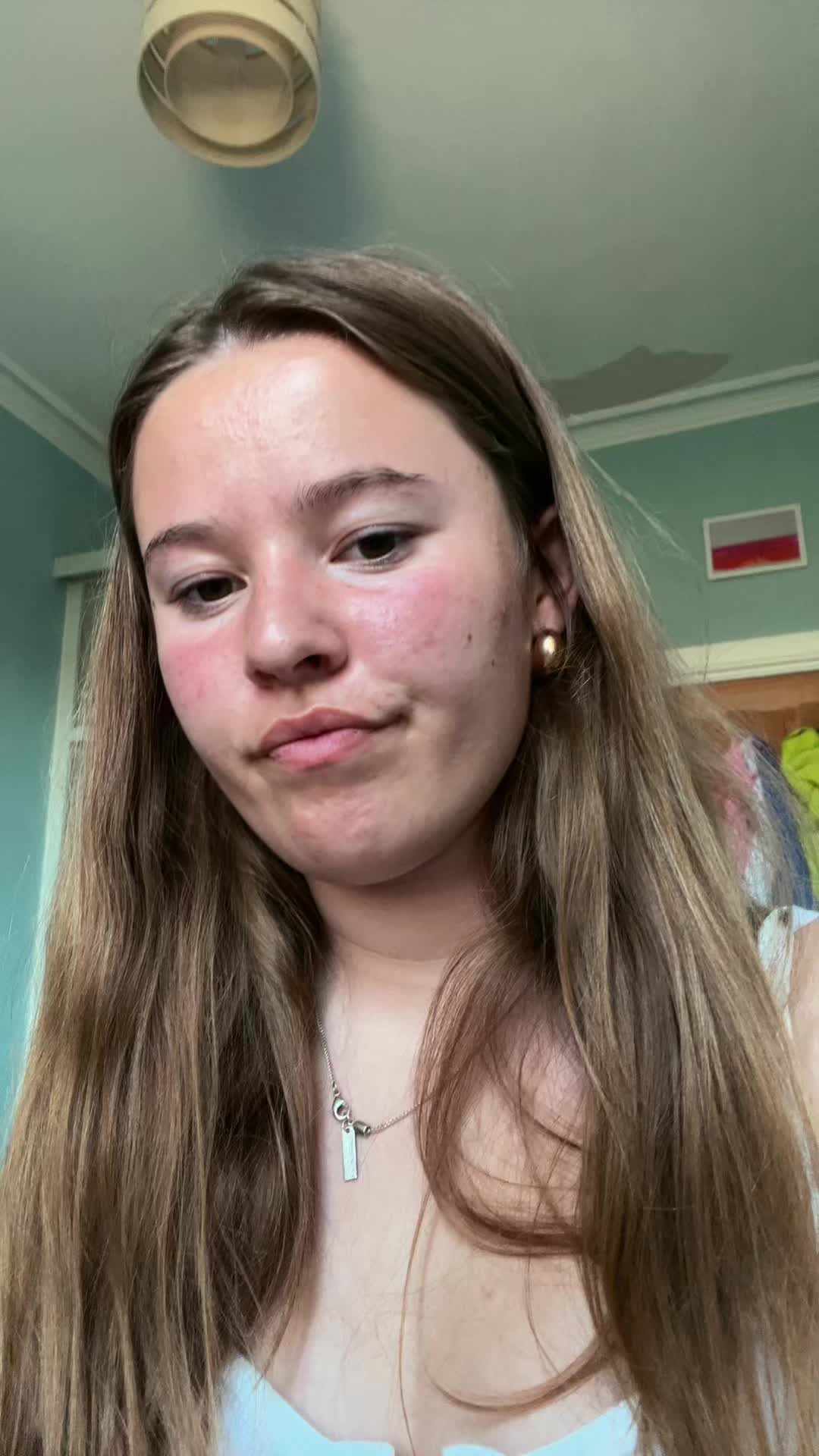 @Elodie