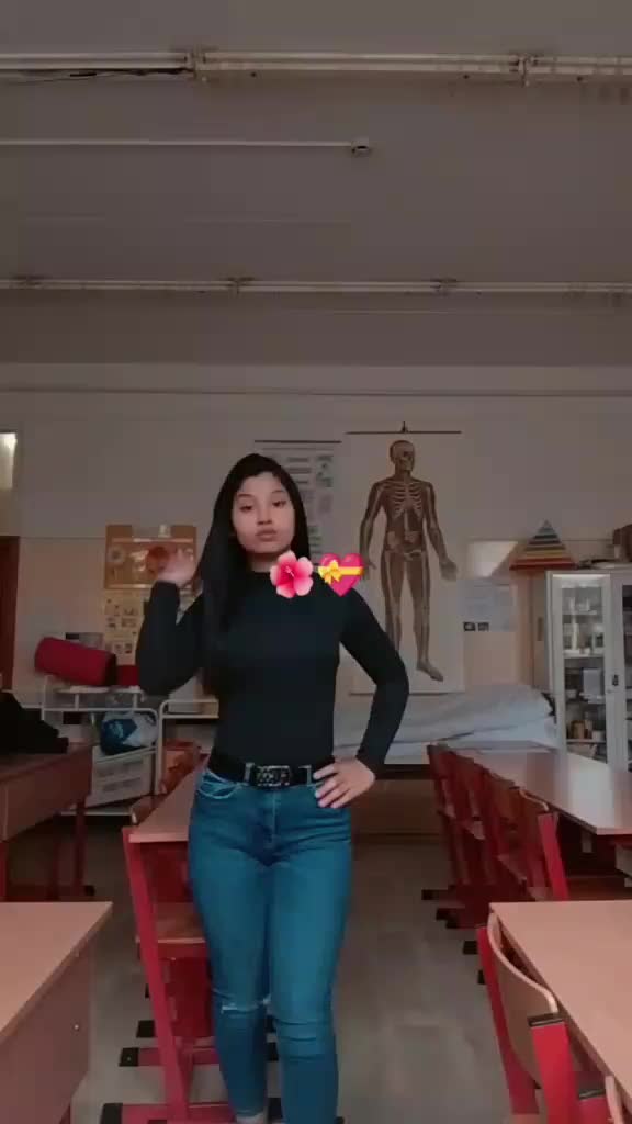 @Daniella🤎🖤