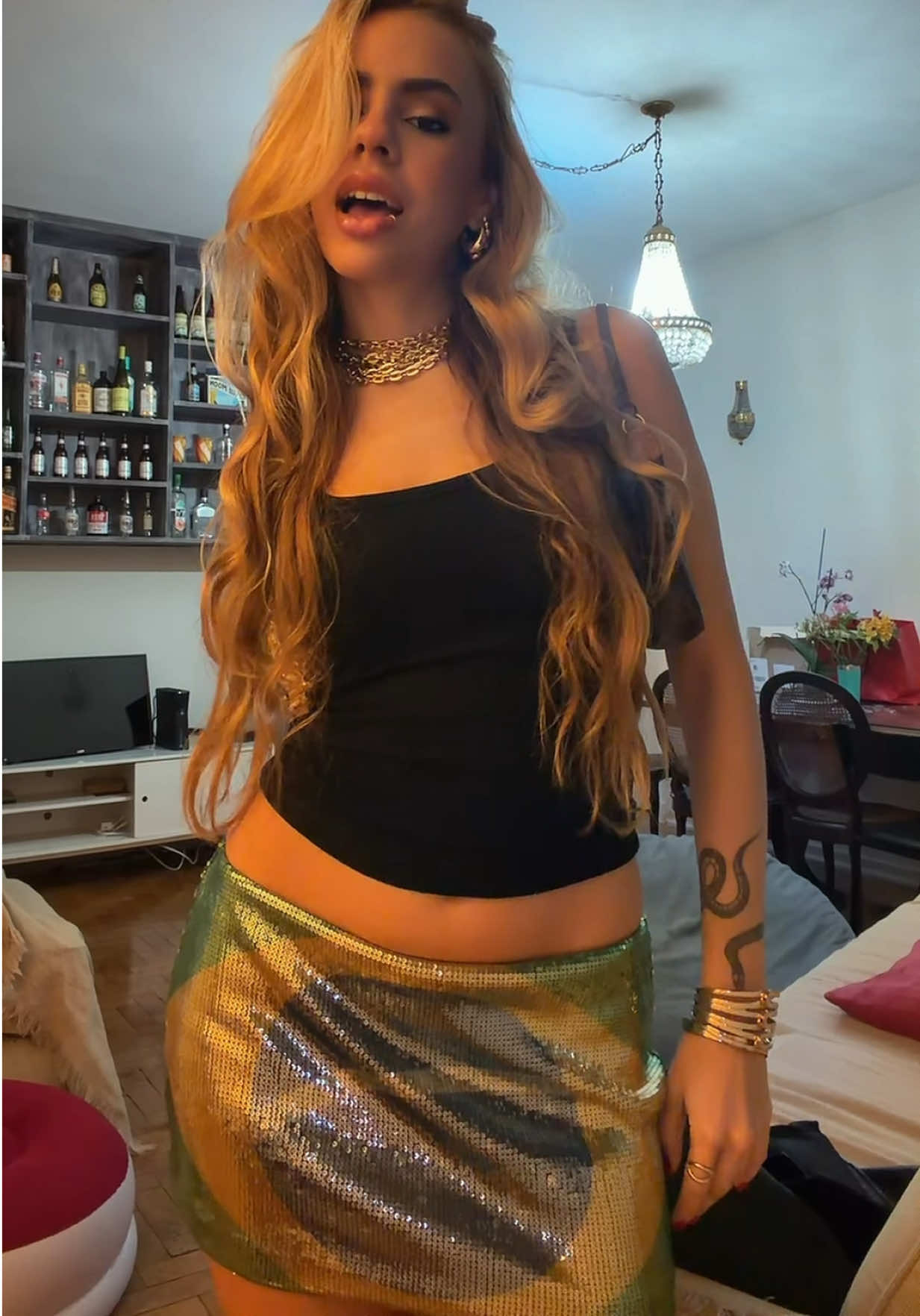 @analuiza