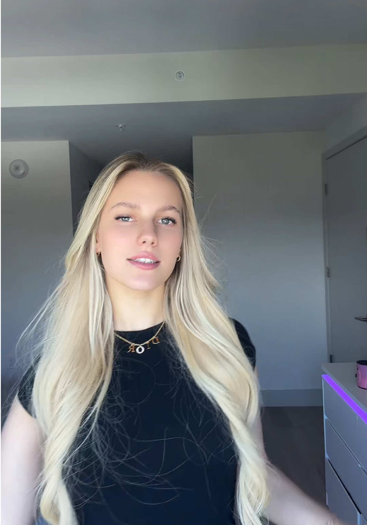 @itsvladameronenn