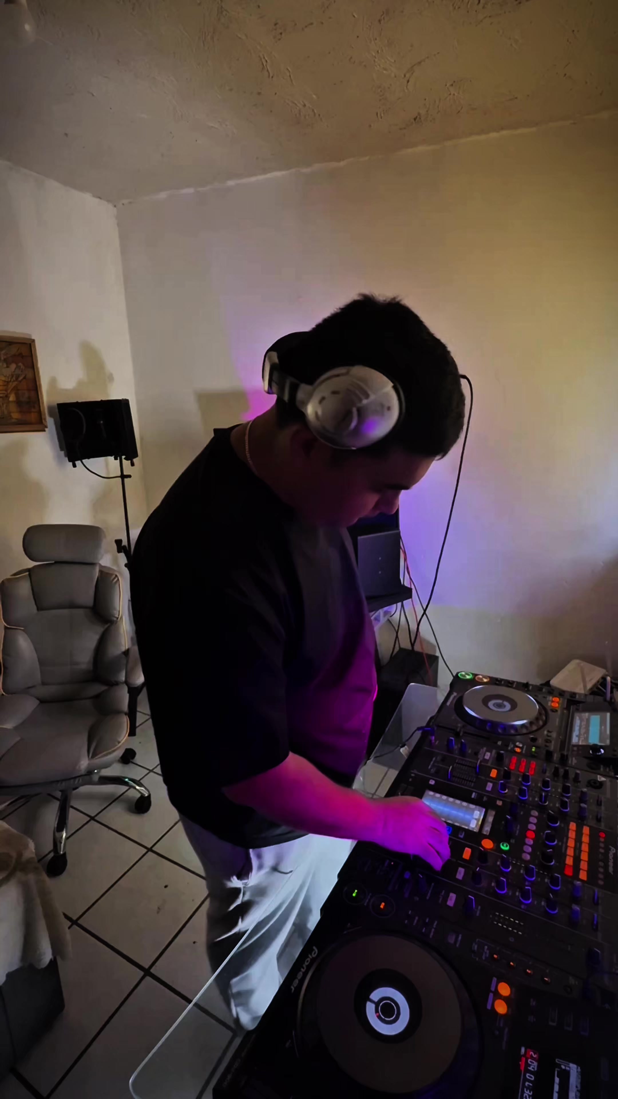 @FreakNoize