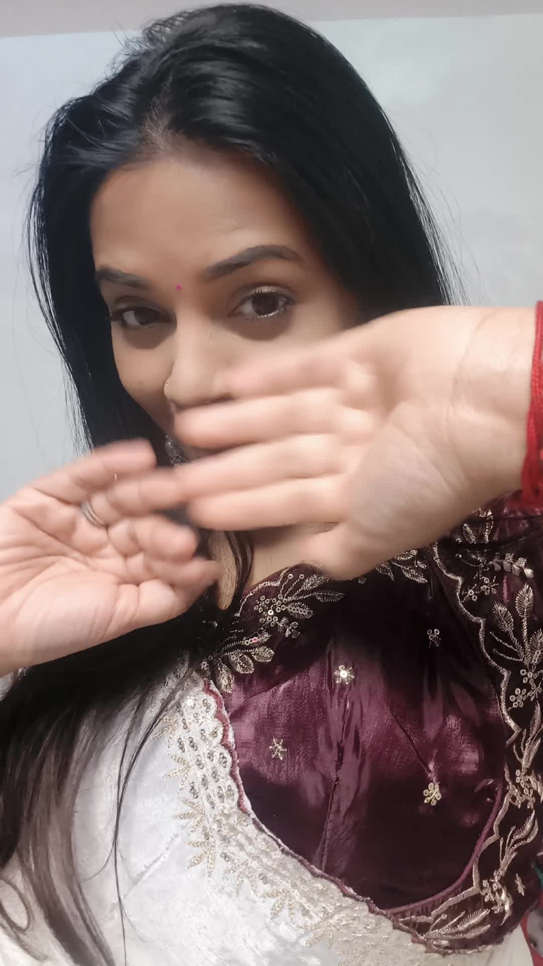 @Lakshmisrz
