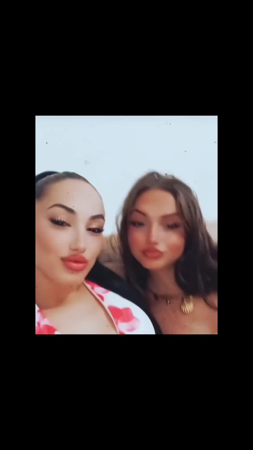 @😌