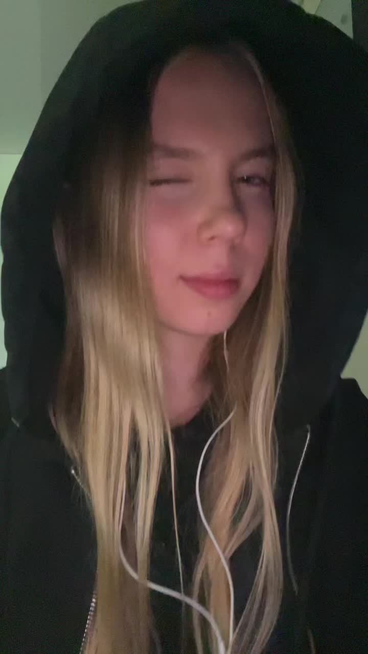 @esennĩa🩰