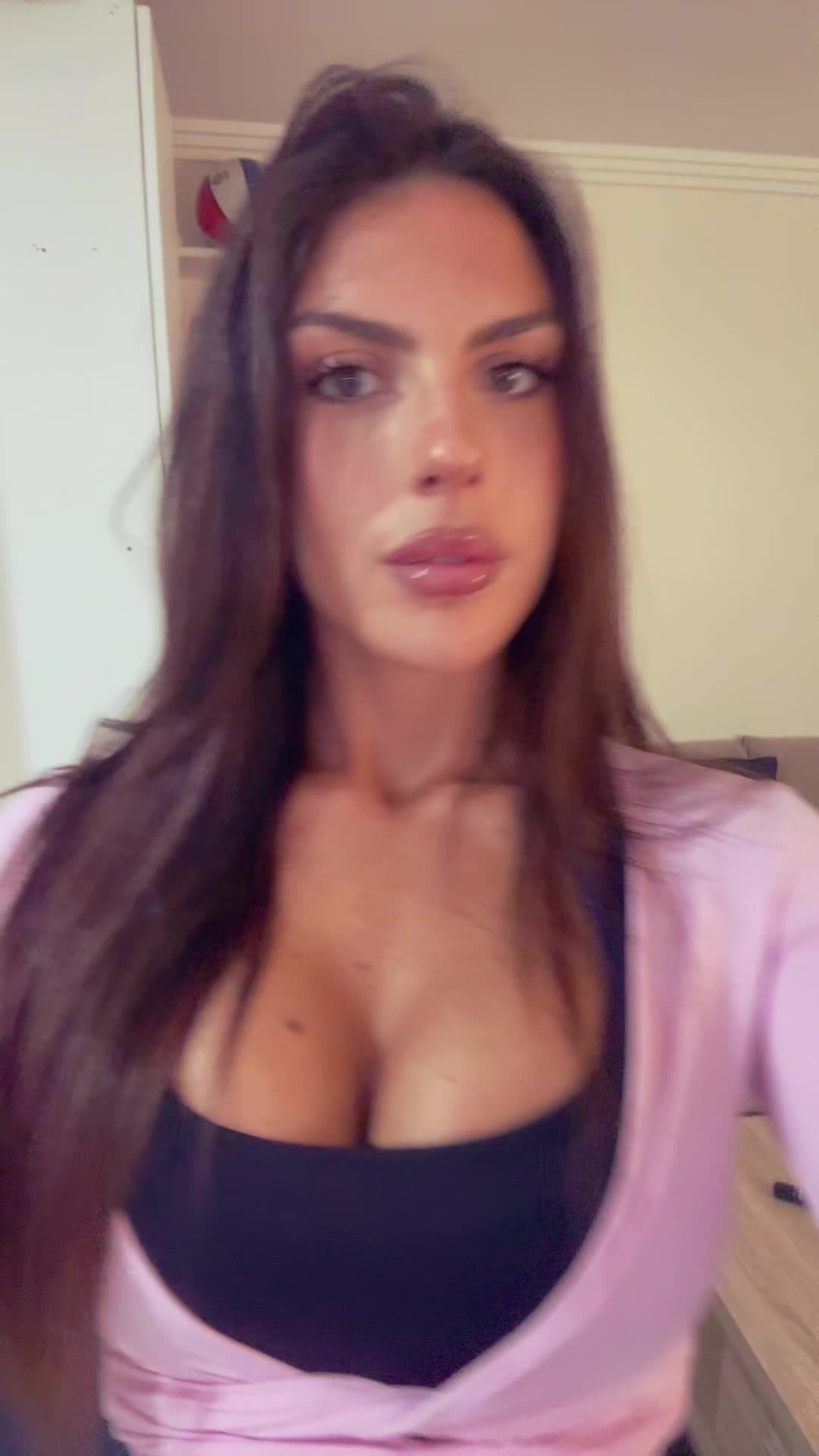 @Arianna Camarena dom