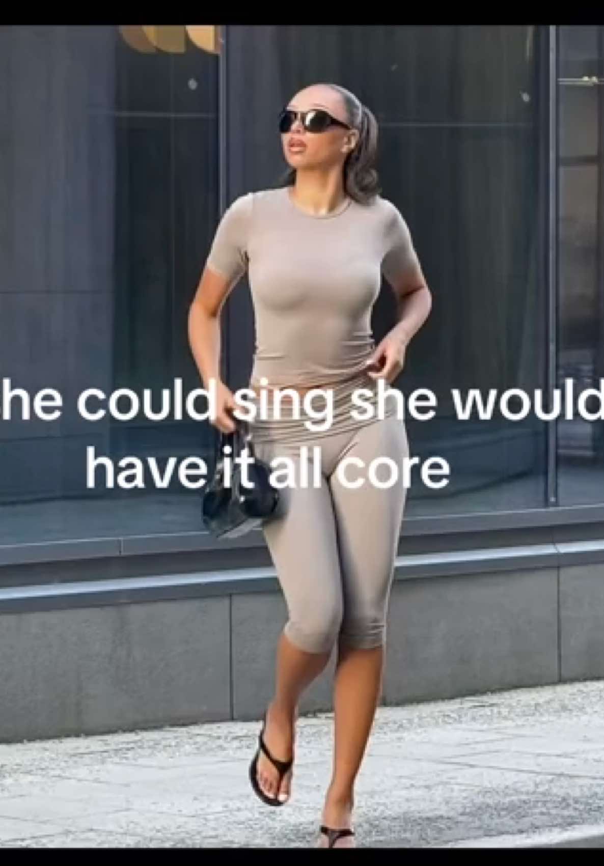@Davina Fellgård
