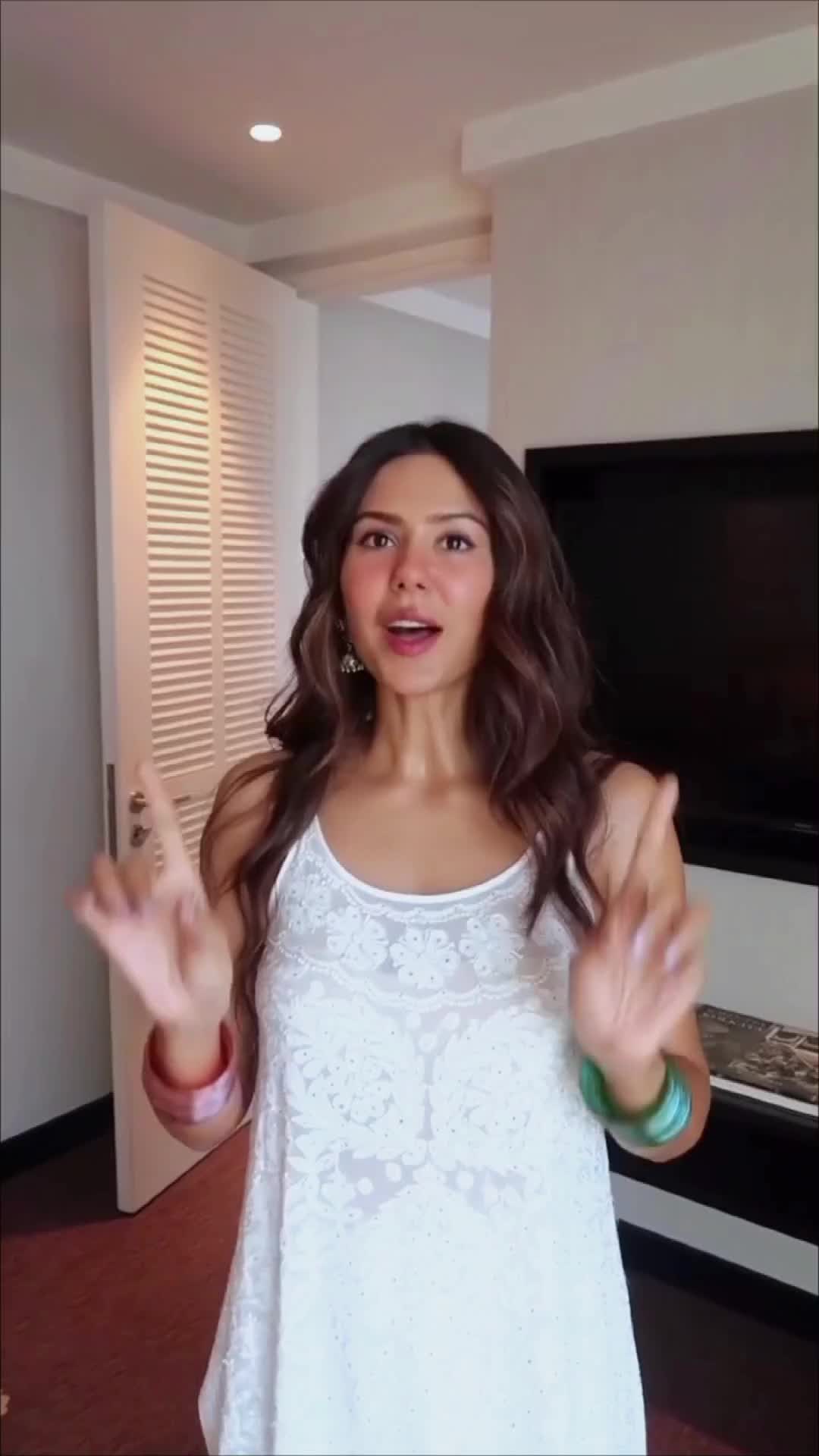 @sonam bajwa fans page