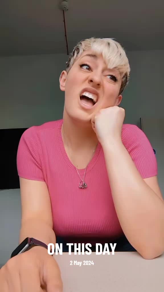 @TheLilPixie 💜