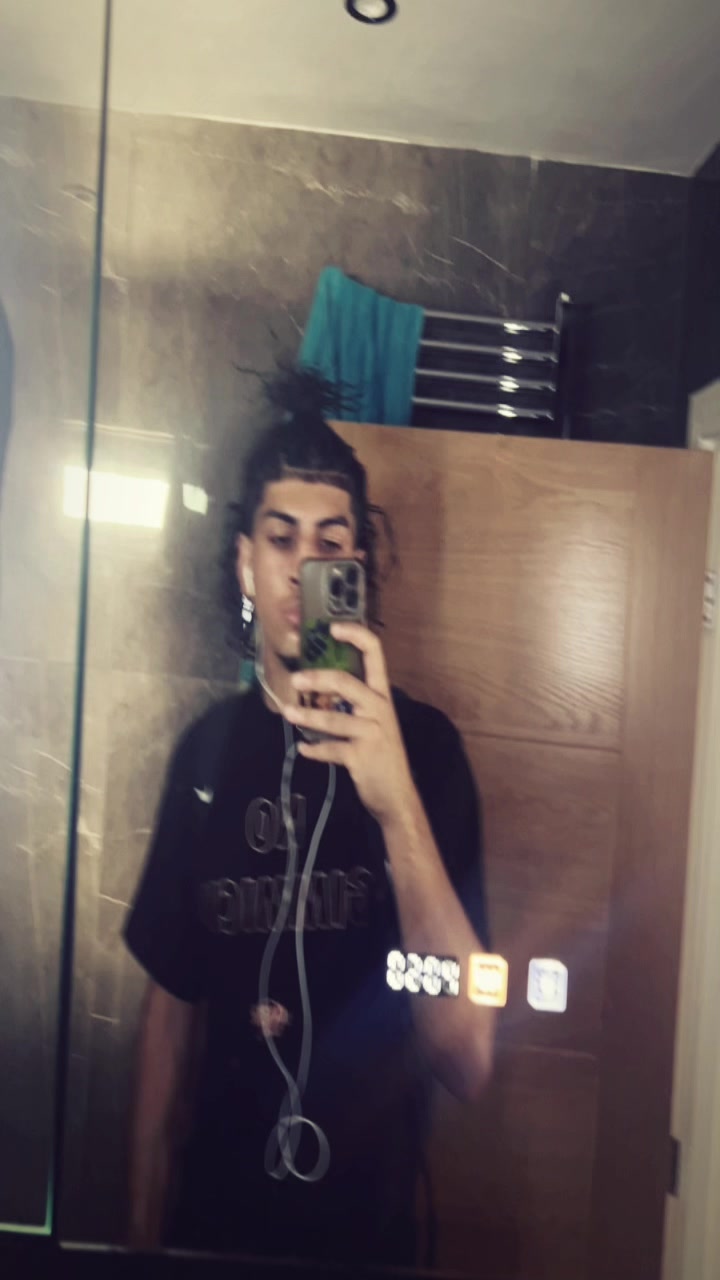 @Weirdo